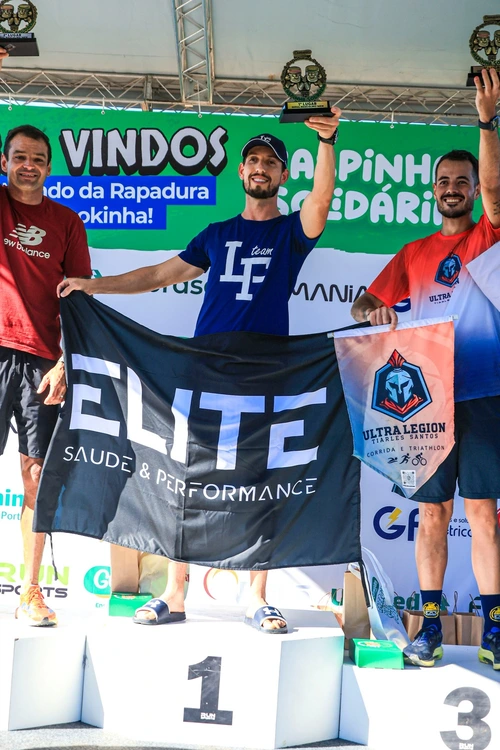 Lucas Figueiredo correndo em prova